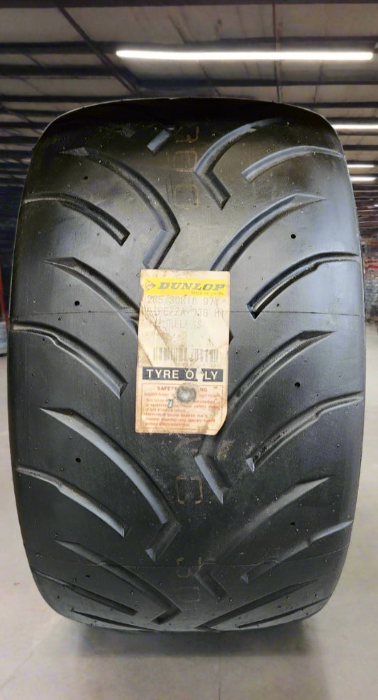 Dunlop 285/30/18 Direzza DZ03G Trackday Tyre - One Only