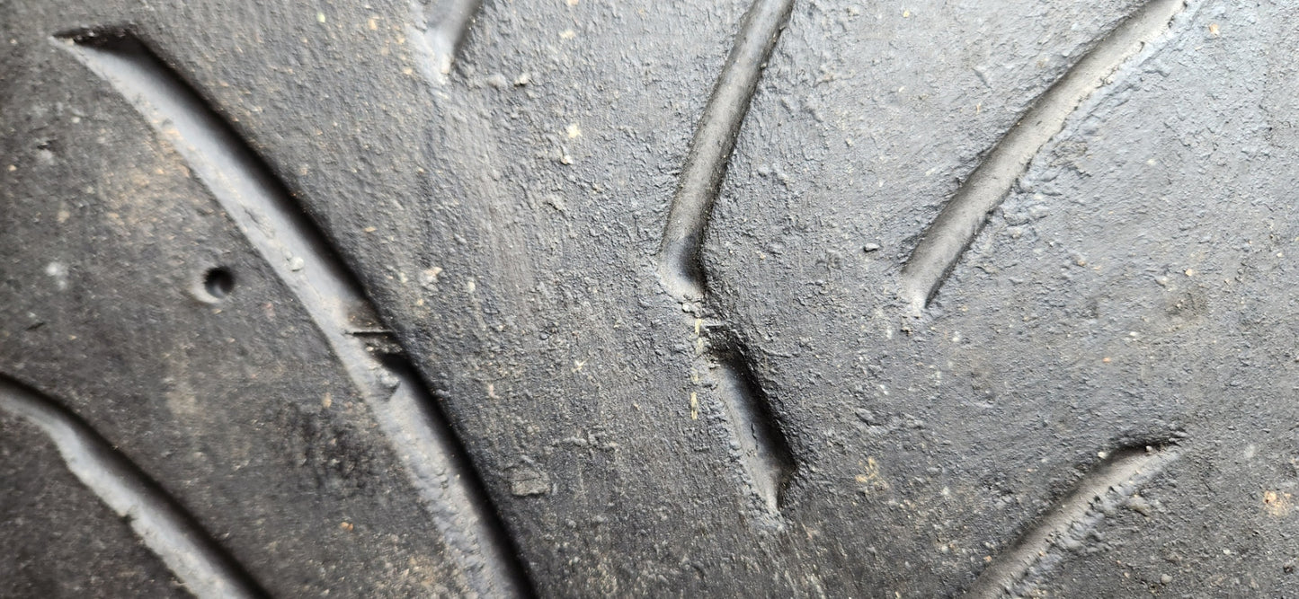 Dunlop 225/45/17 Direzza DZ03G Semi-Slick Racing Trackday/Race Tyres. Set 08