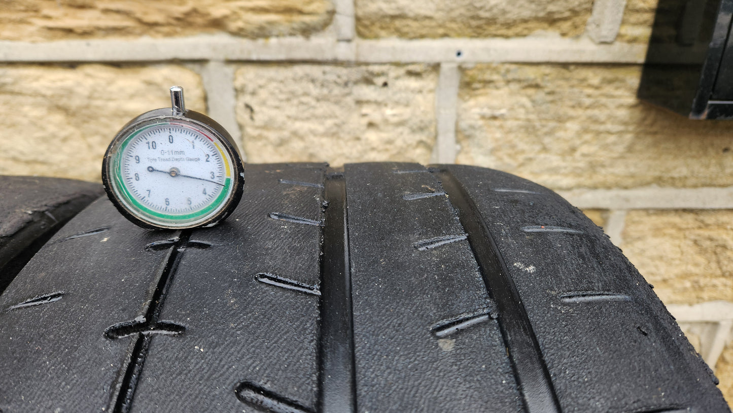 Yokohama A052 255/35/18 Trackday Semi Slick Tyres (Set of 4)