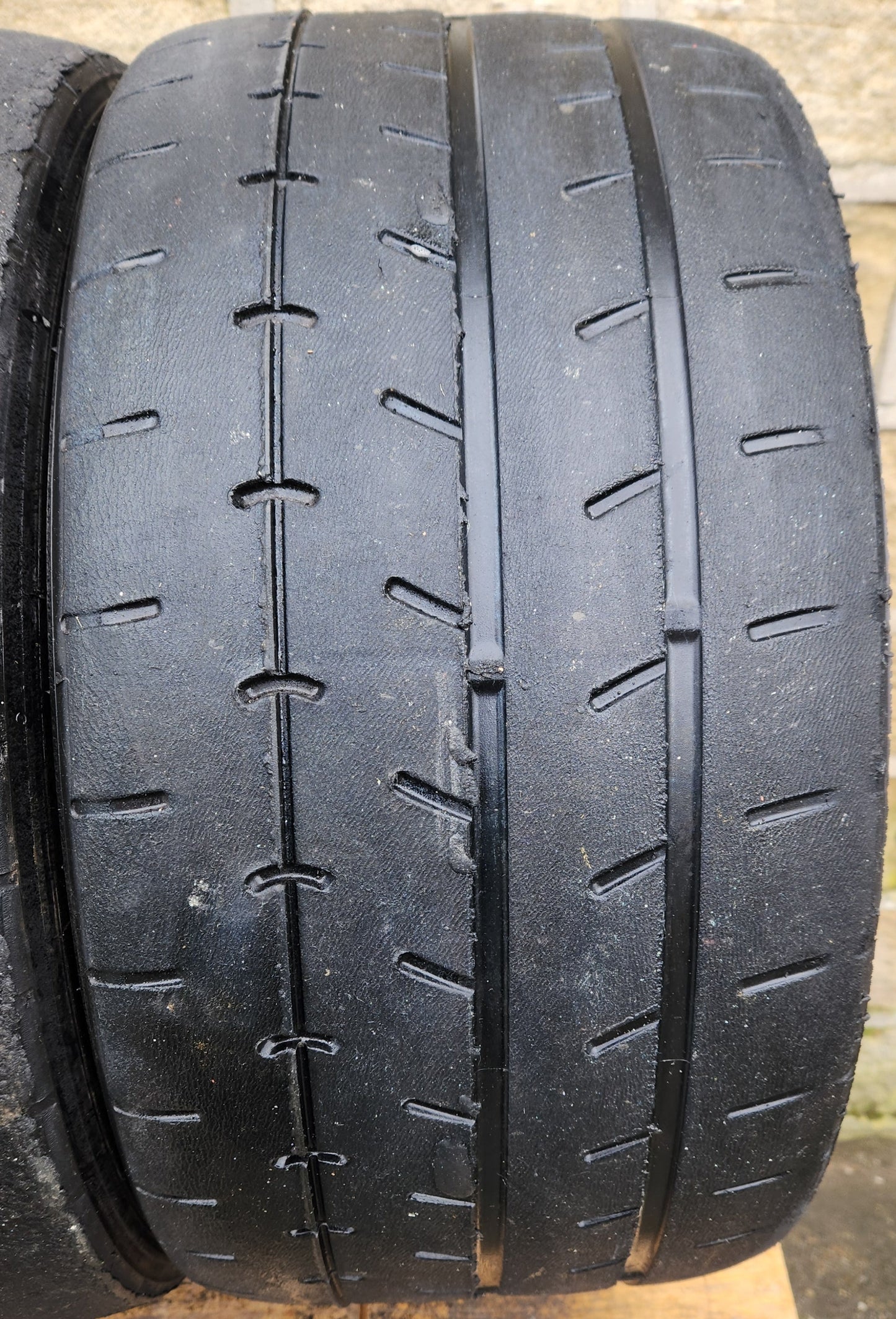 Yokohama A052 255/35/18 Trackday Semi Slick Tyres (Set of 4)