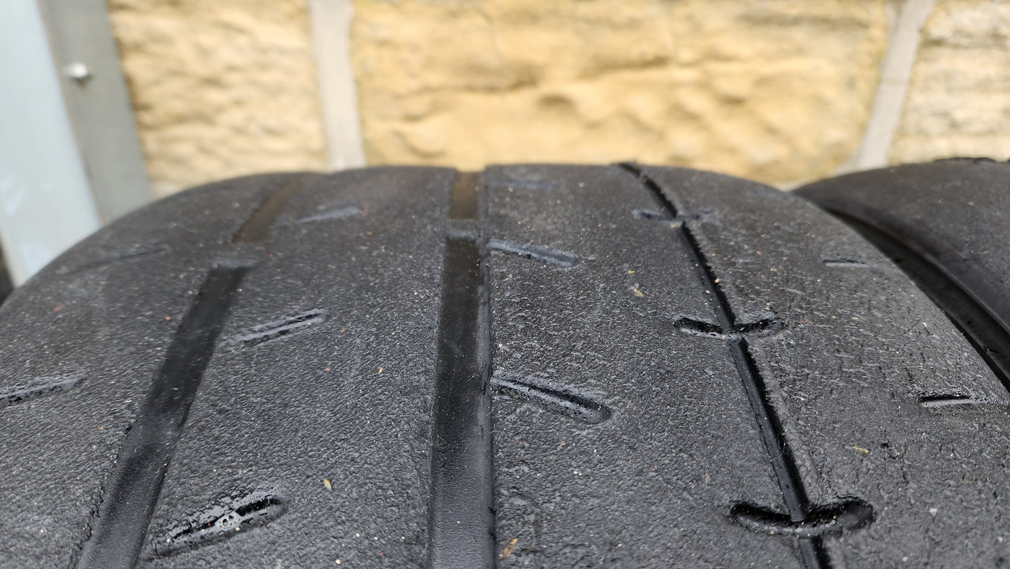 Yokohama A052 255/35/18 Trackday Semi Slick Tyres (Set of 4)