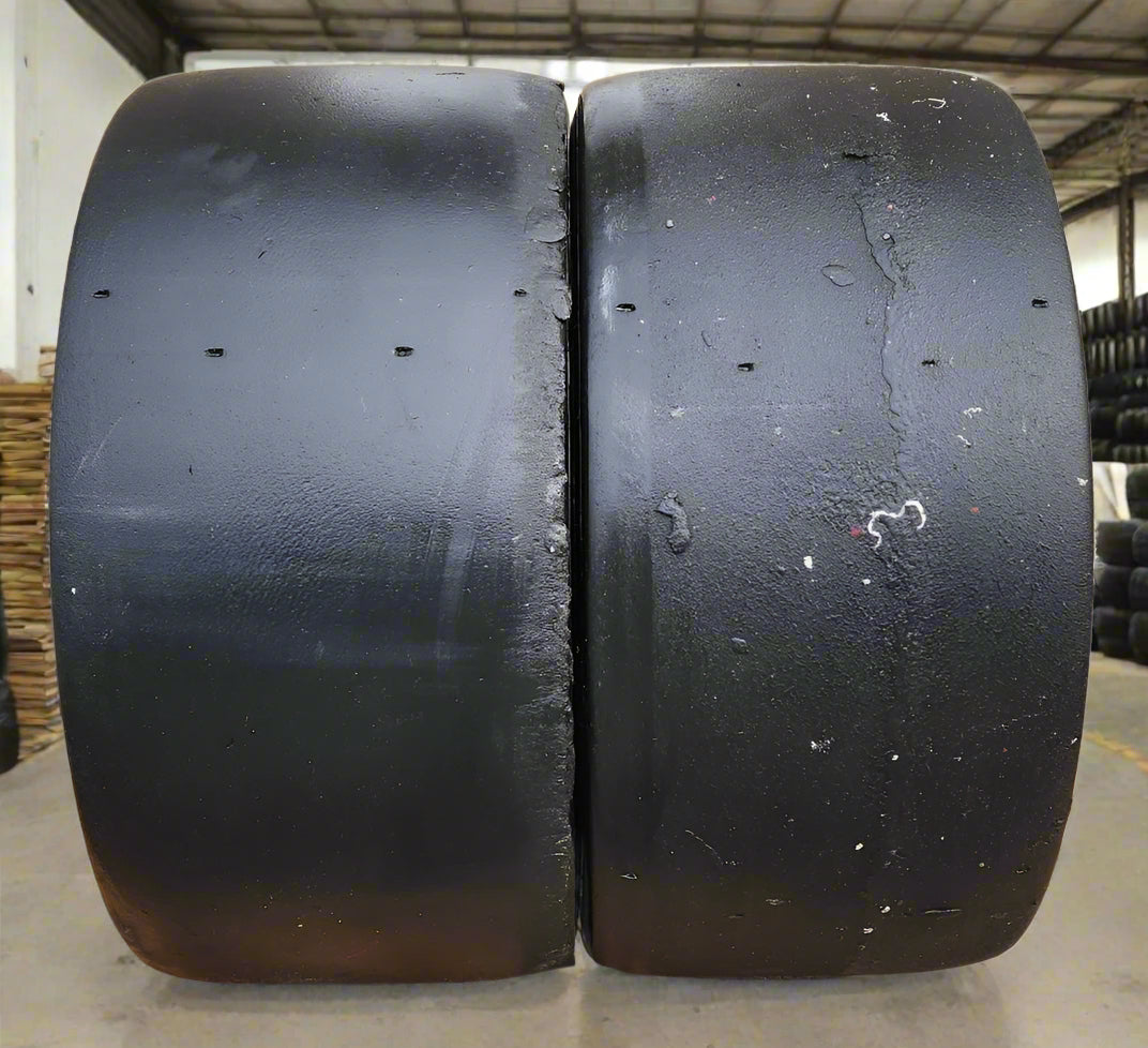 Goodyear (Dunlop) 285/66/18 (265/40/18) Medium Compound Slicks