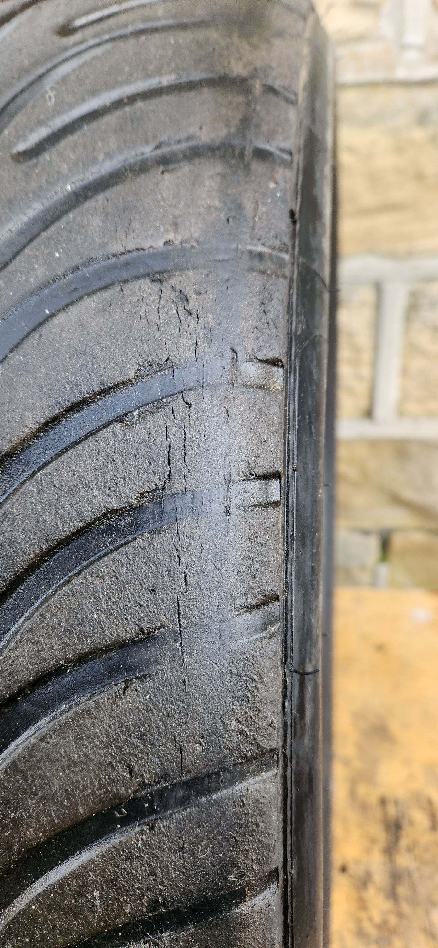 Goodyear (Dunlop) 235/61/17 Racing Wets (Set 01)