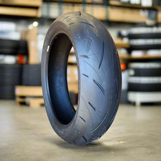 Dunlop Sportmax Roadsport 2 180/55/17. New. (N9)