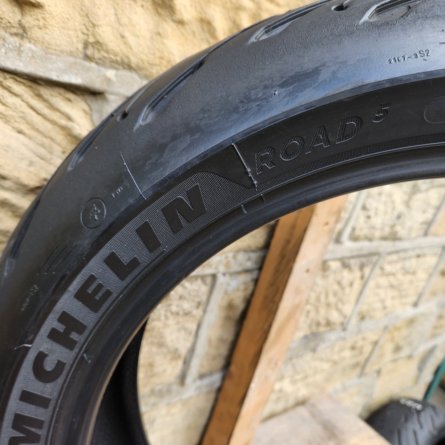 Michelin Road 5 180/55/17. U24