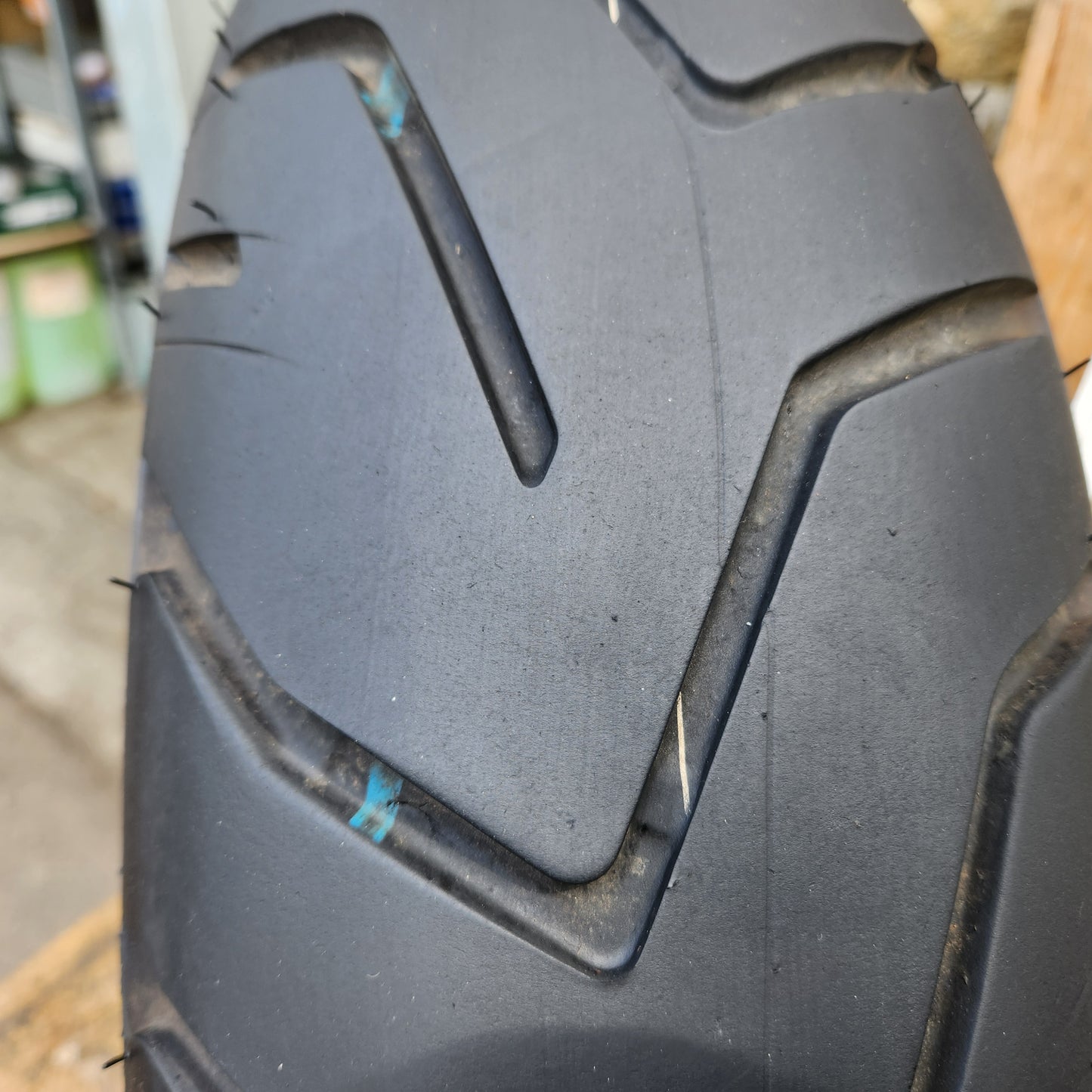 Bridgestone Battlax Adventure A41R 170/60/17. U25