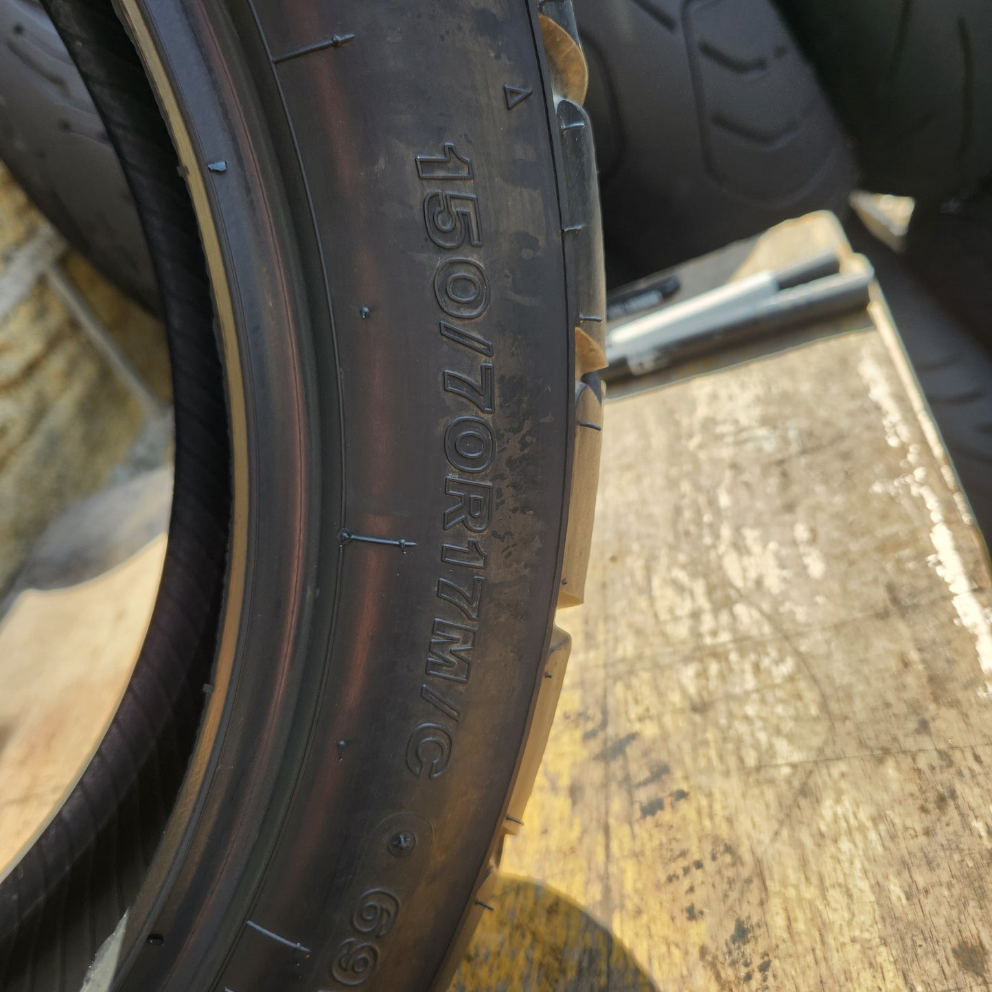 Bridgestone Battle Wing BW502 150/70/17 (U51)