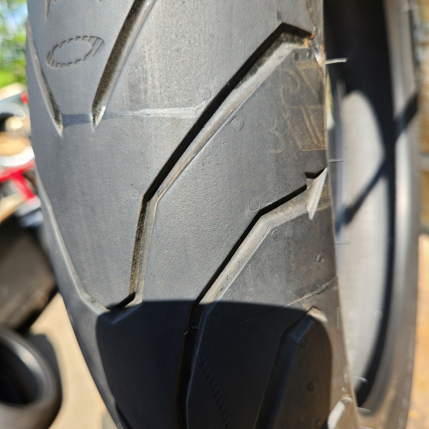 Pirelli Angel ST 120/70/17 58W (U52)