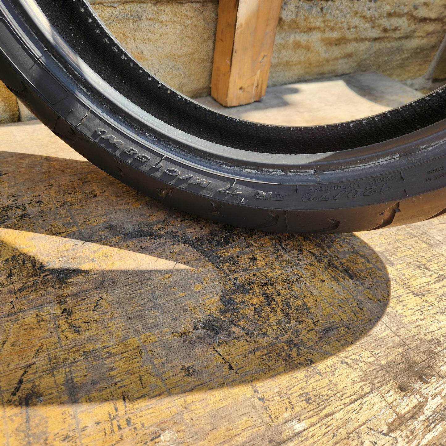 Pirelli Angel ST 120/70/17 58W (U52)