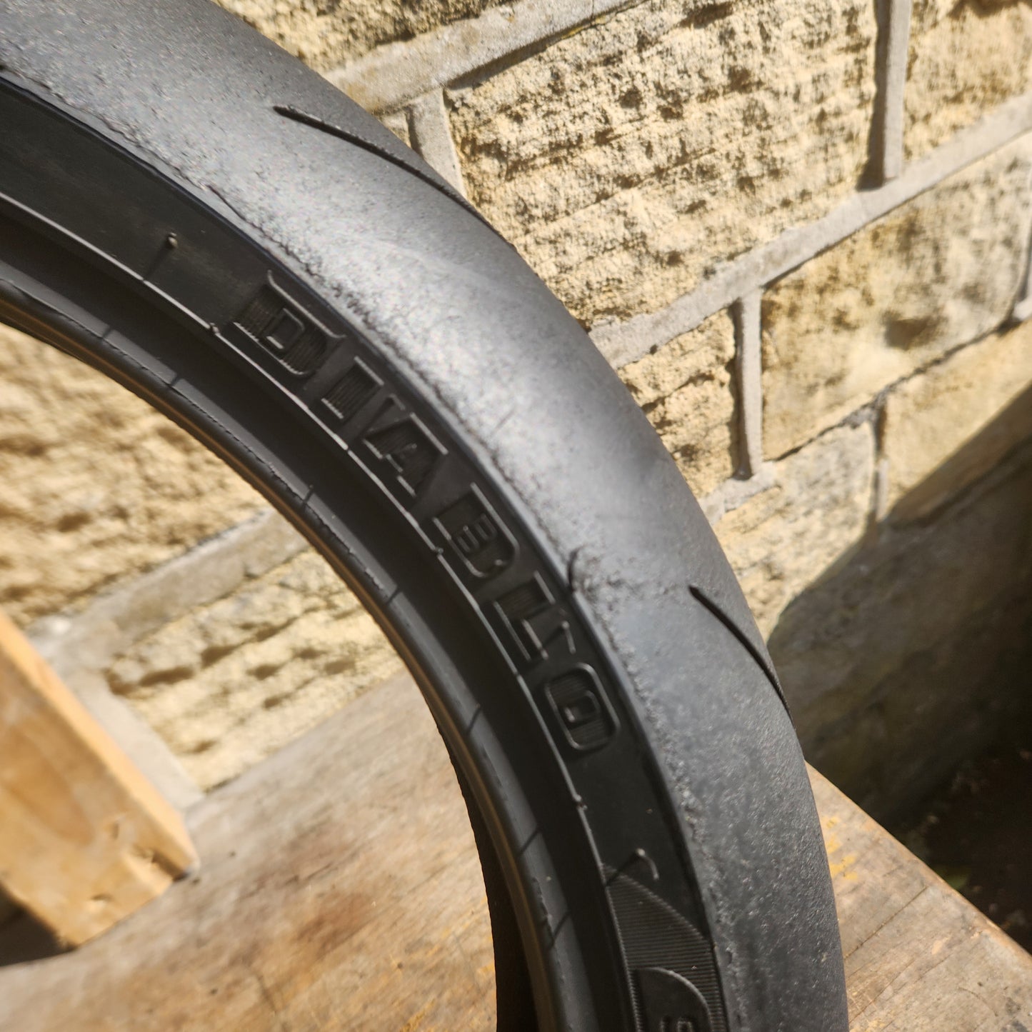 Pirelli Diablo Supercorsa SC 120/70/17. U65