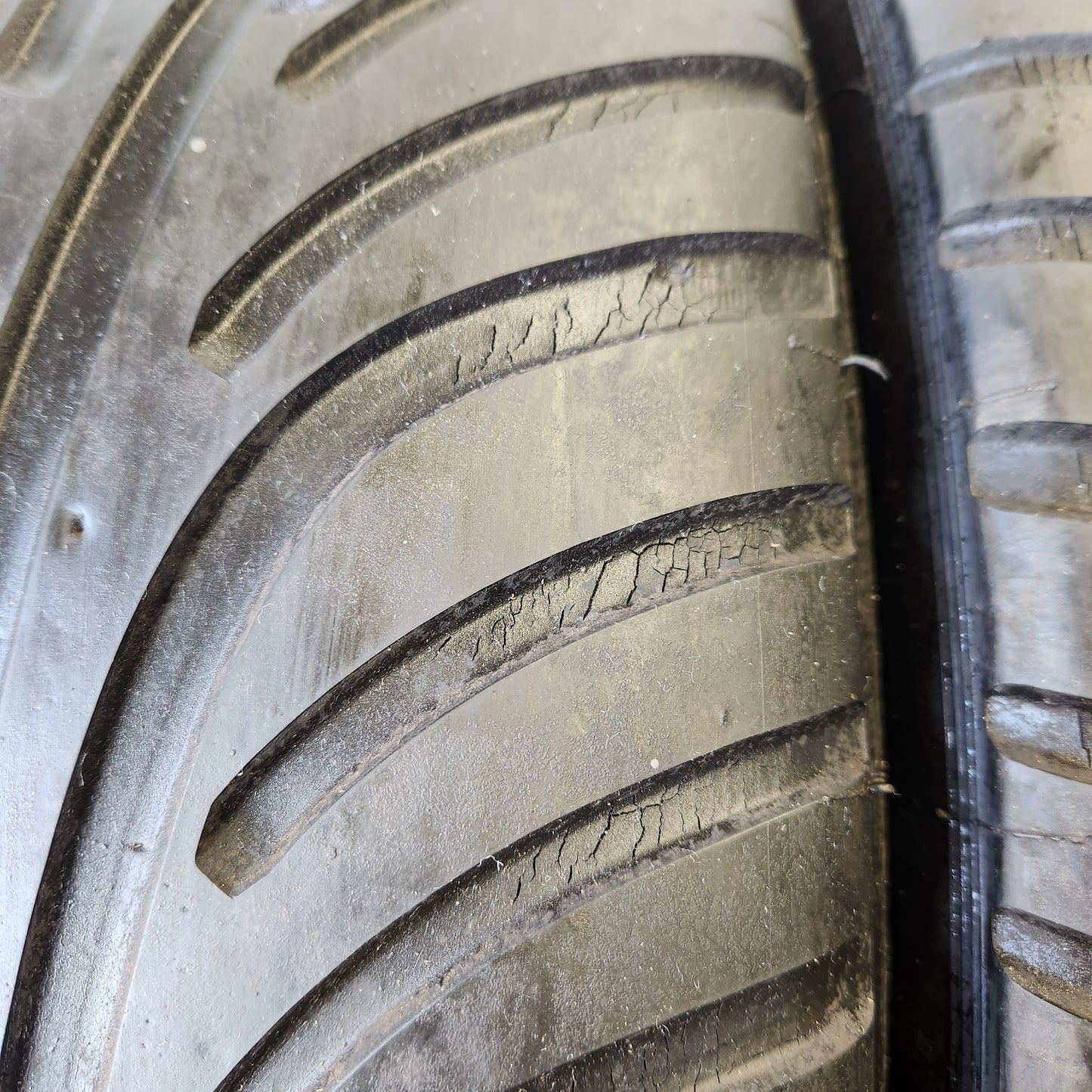 Goodyear (Dunlop) 235/61/17 Racing Wets (New Old Stock)