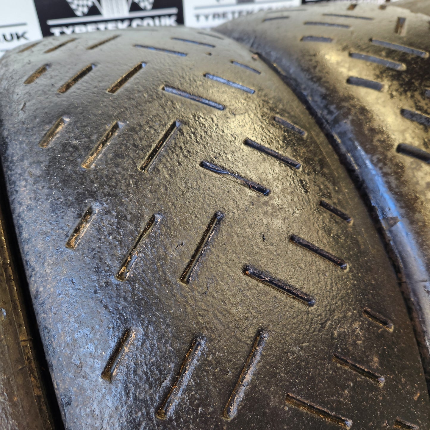 Yokohama 190/625/17 A006T Medium Compound Semi Slicks (Set of 5)