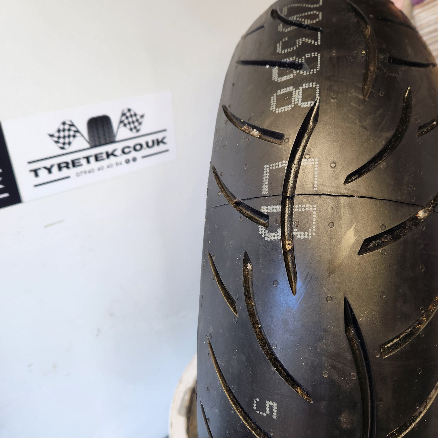 Metzeler Roadtech Z8 Interact 160/60/17. (New)
