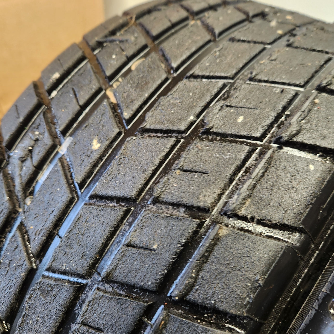 Pirelli 200/54/13 Wets.