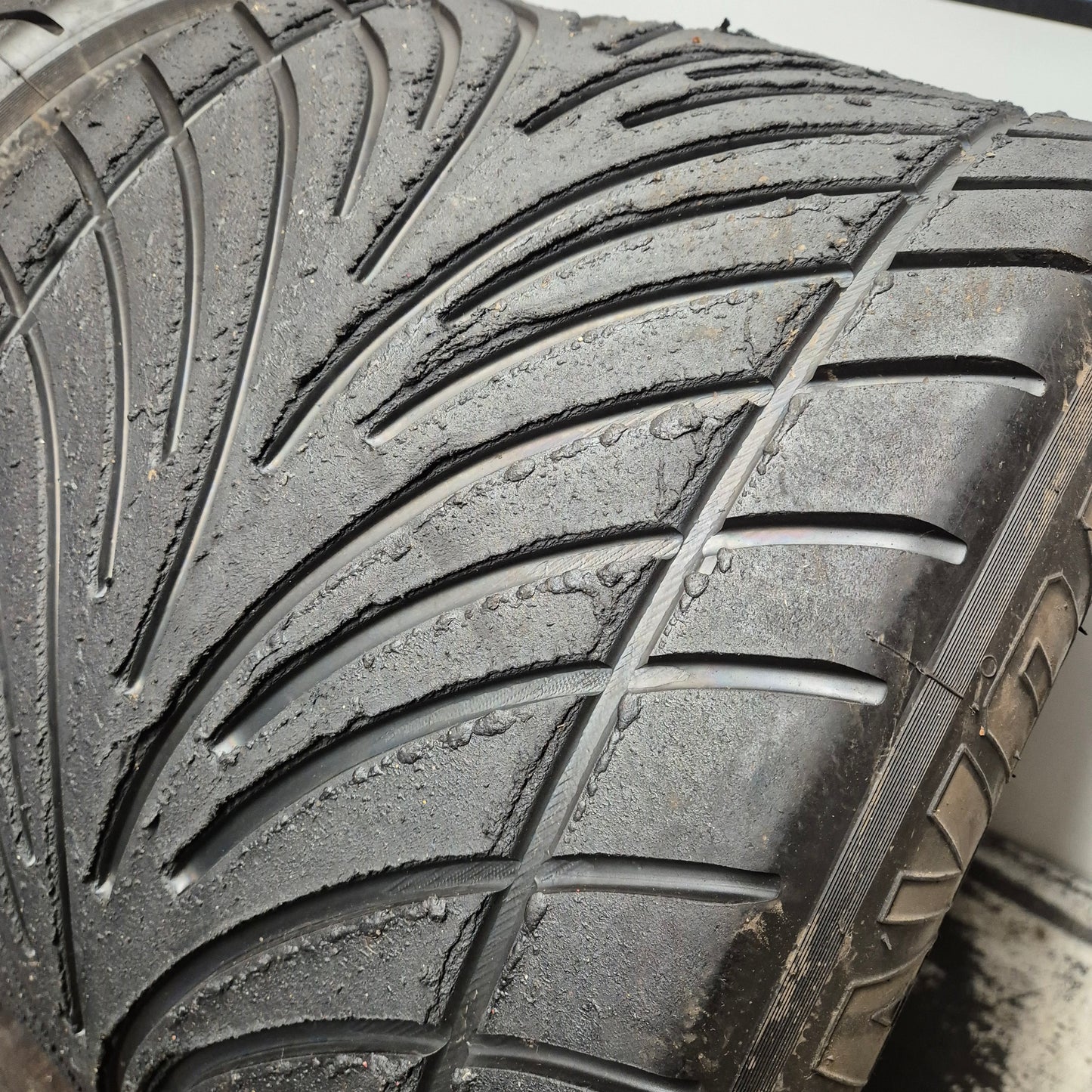 Avon 12.0/23.0/13 Wet Racing/Trackday Tyres - (PAIR)