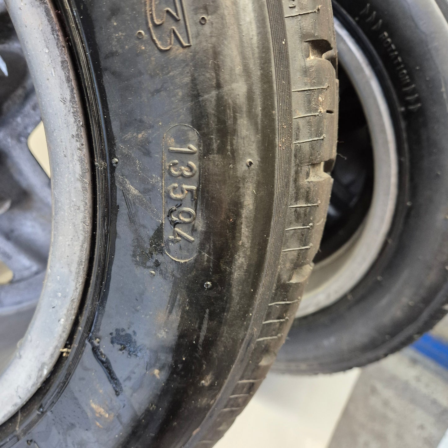 FF2000 Centre Lock or Studs Revolution Alloy Rims and Avon Wets