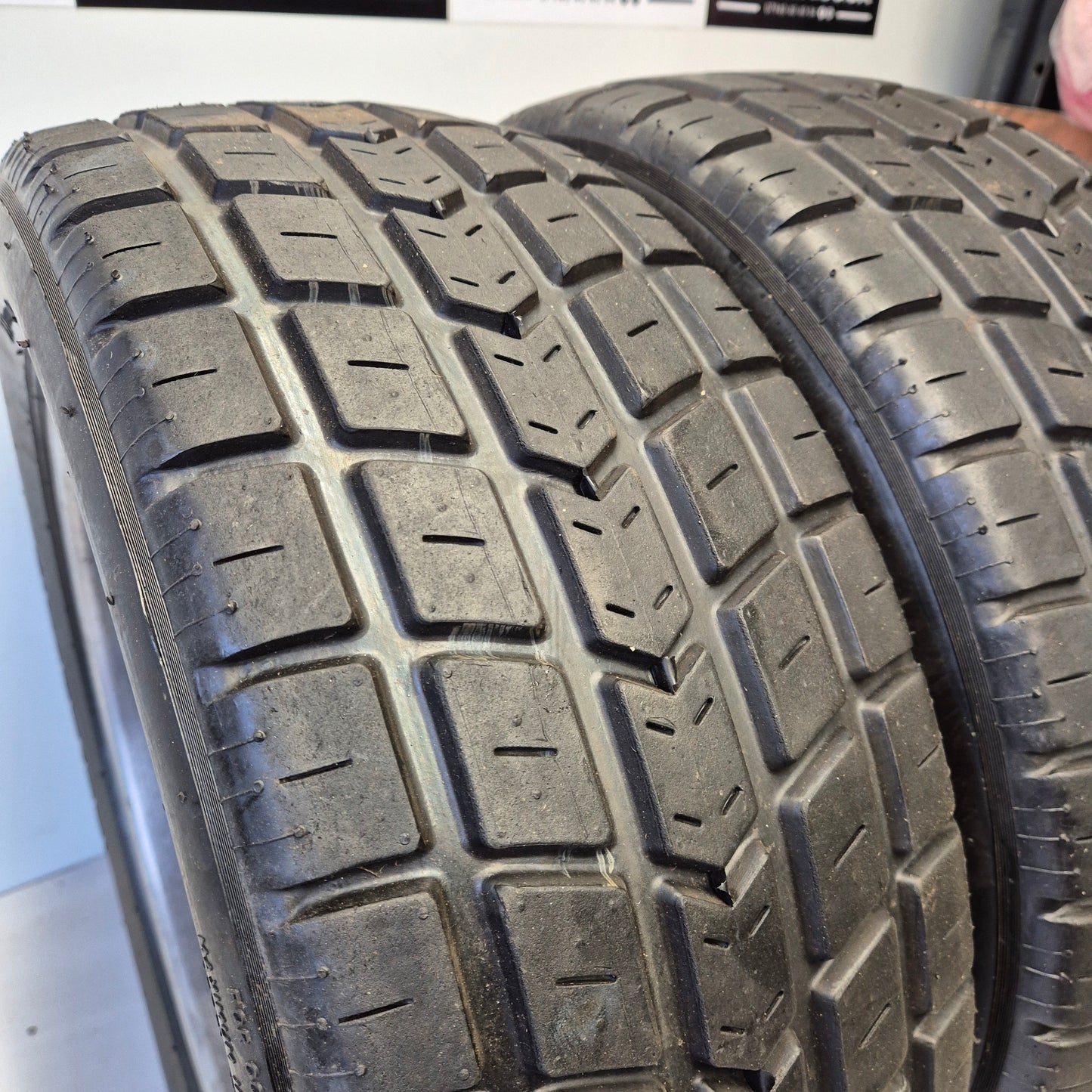 FF2000 Centre Lock or Studs Revolution Alloy Rims and Avon Wets