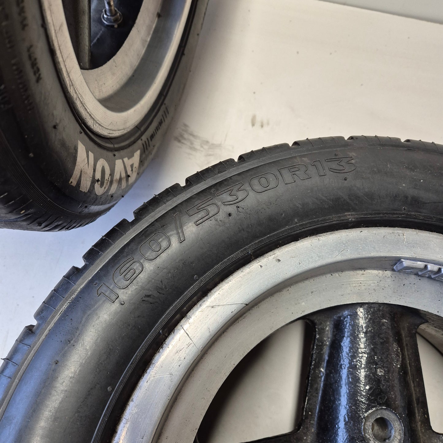 FF2000 Centre Lock or Studs Revolution Alloy Rims and Avon Wets