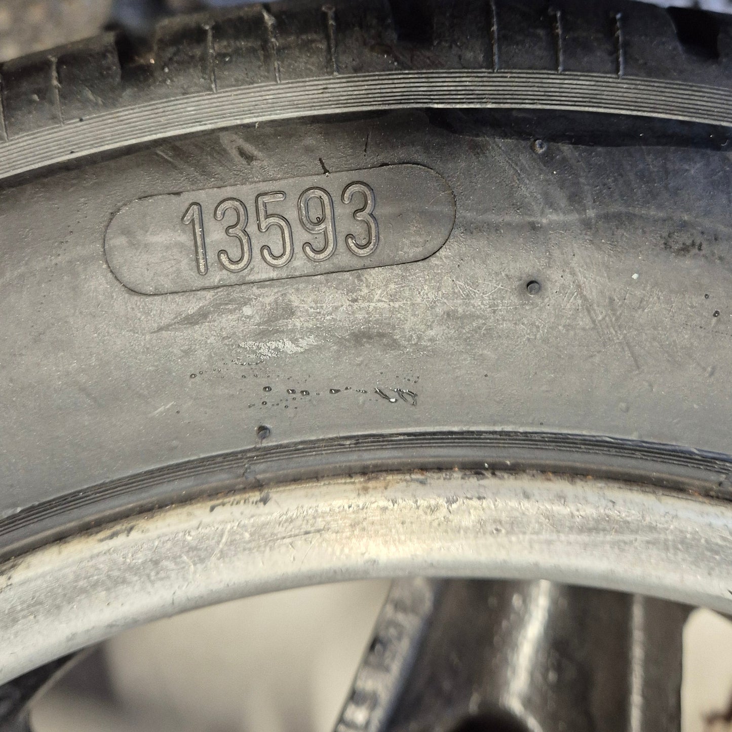 FF2000 Centre Lock or Studs Revolution Alloy Rims and Avon Wets