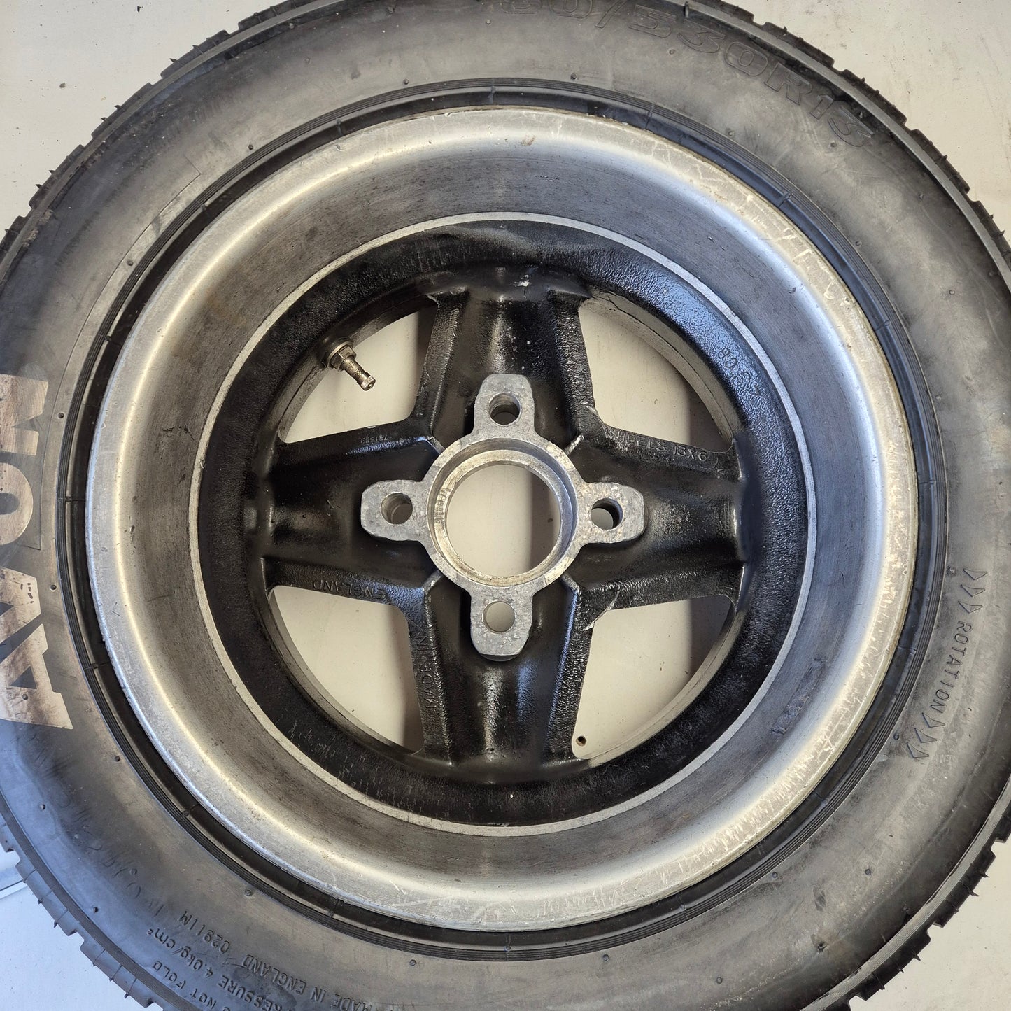 FF2000 Centre Lock or Studs Revolution Alloy Rims and Avon Wets