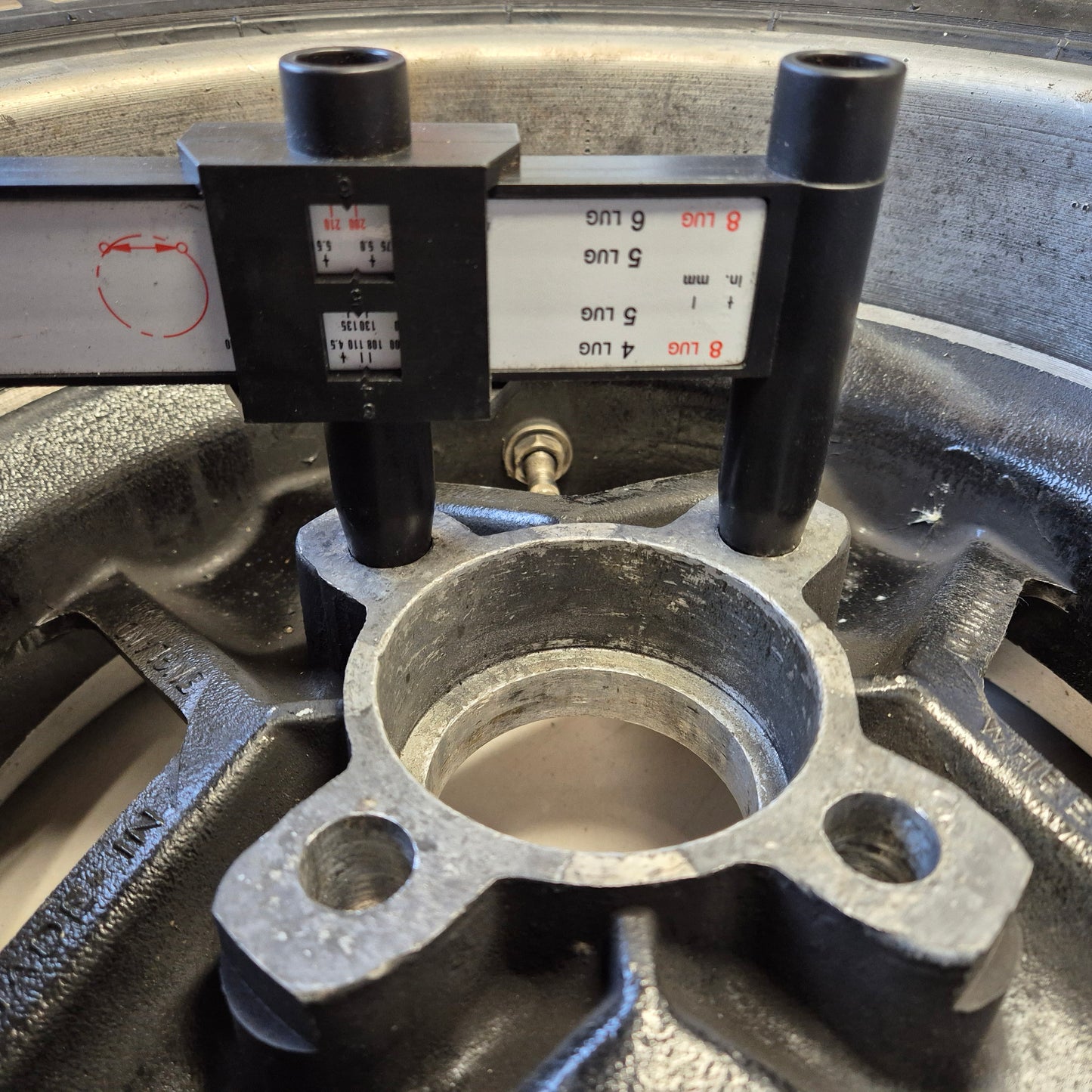 FF2000 Centre Lock or Studs Revolution Alloy Rims and Avon Wets