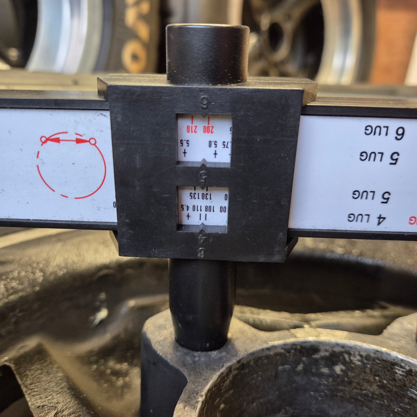 FF2000 Centre Lock or Studs Revolution Alloy Rims and Avon Wets