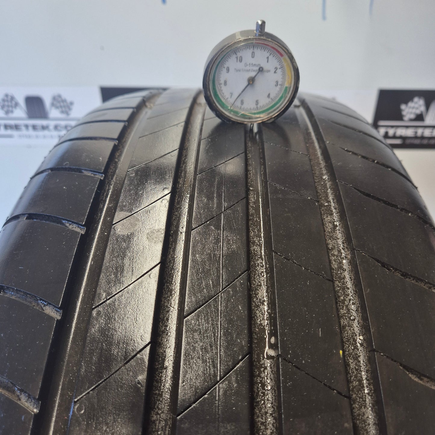 Bridgestone Turanza T005 235/55 R18 100V