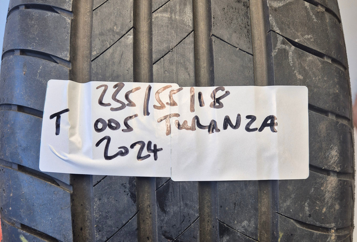 Bridgestone Turanza T005 235/55 R18 100V