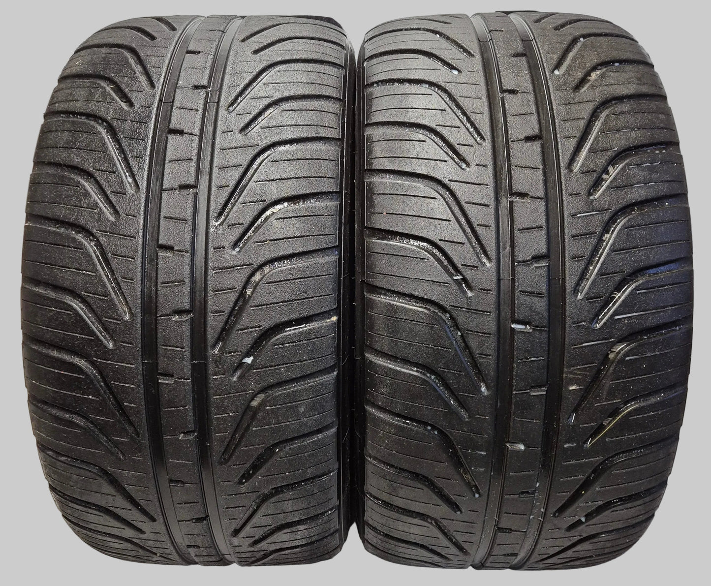 Pirelli 31/71/18 Racing Wet Tyres.