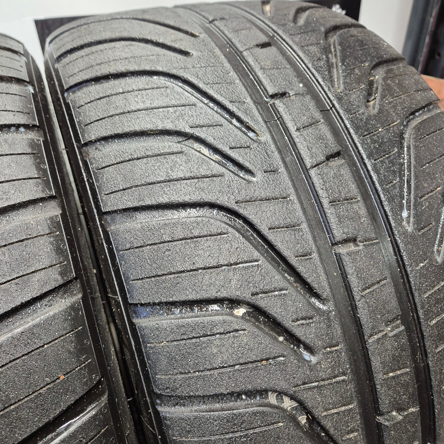 Pirelli 31/71/18 Racing Wet Tyres.