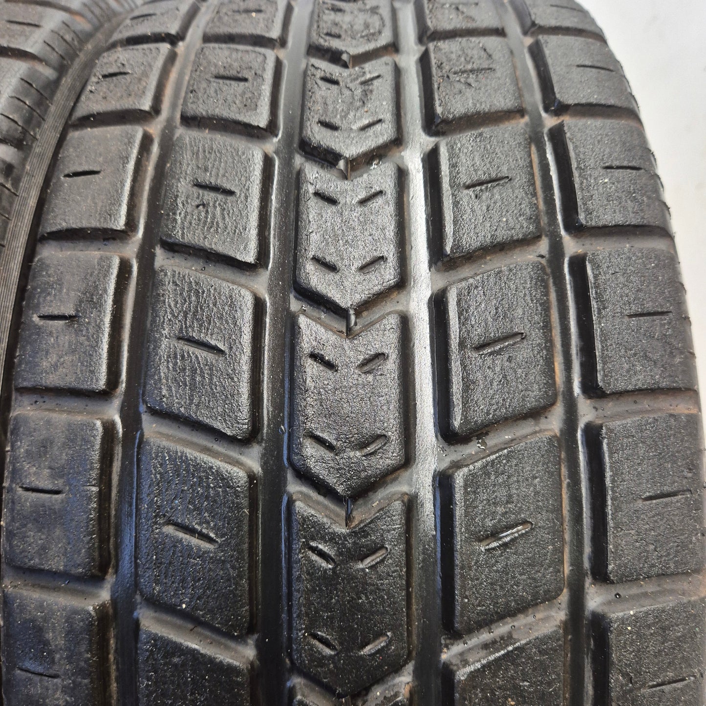 Avon 160/53/13 Wet Racing Tyres 01