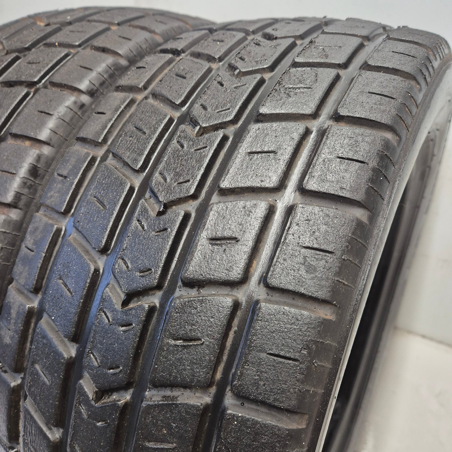 Avon 160/53/13 Wet Racing Tyres 01