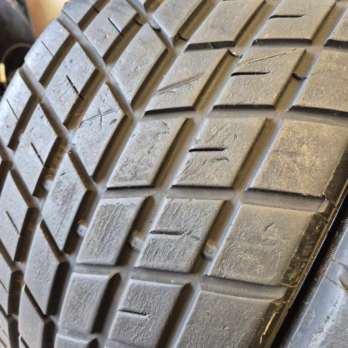 Pirelli 265/645/18 Wet Racing Tyres. (PAIR)