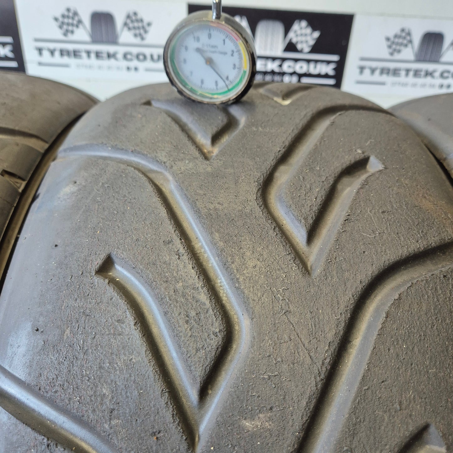 Yokohama 225/45/16 A048 Semi Slicks