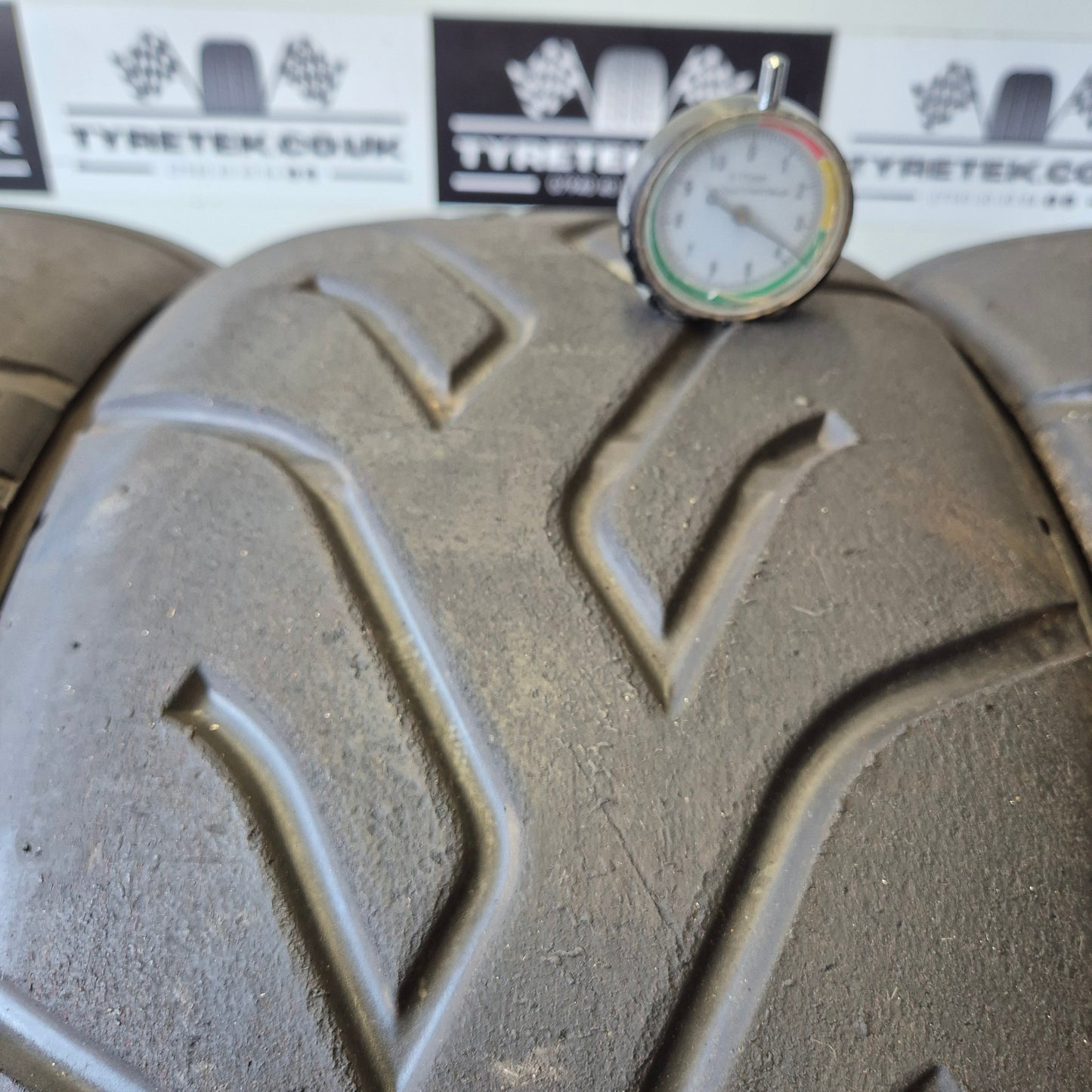 Yokohama 225/45/16 A048 Semi Slicks