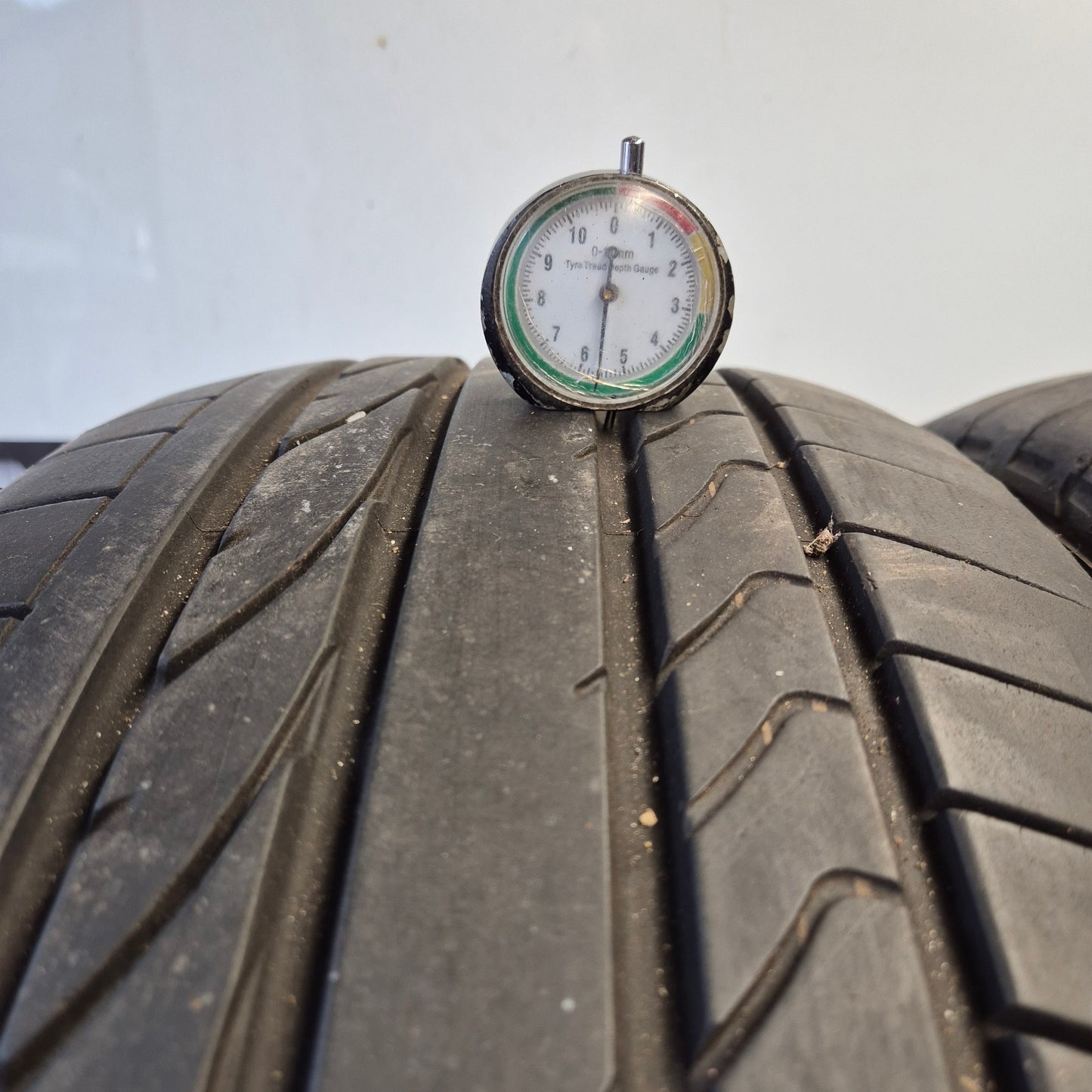 2x 255 55 R19 111H BRIDGESTONE DUELER H/P SPORT AO 5.5MM