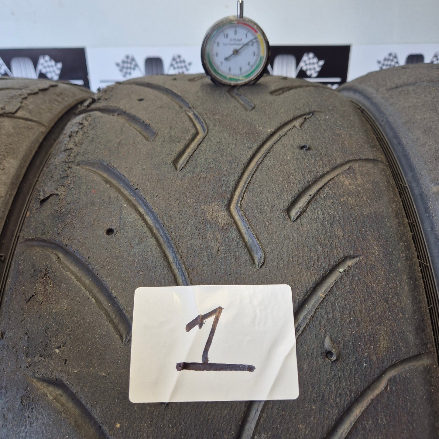 Dunlop 225/45/17 Direzza DZ03G Semi-Slick Racing Trackday/Race Tyres. Set 01