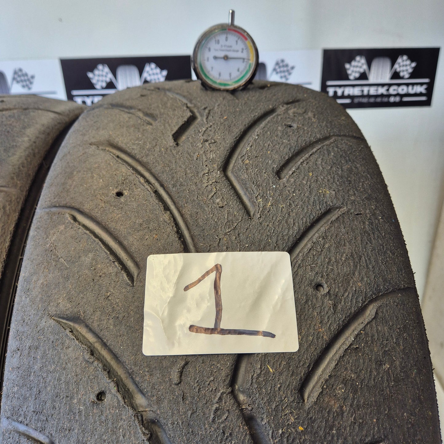 Dunlop 225/45/17 Direzza DZ03G Semi-Slick Racing Trackday/Race Tyres. Set 01