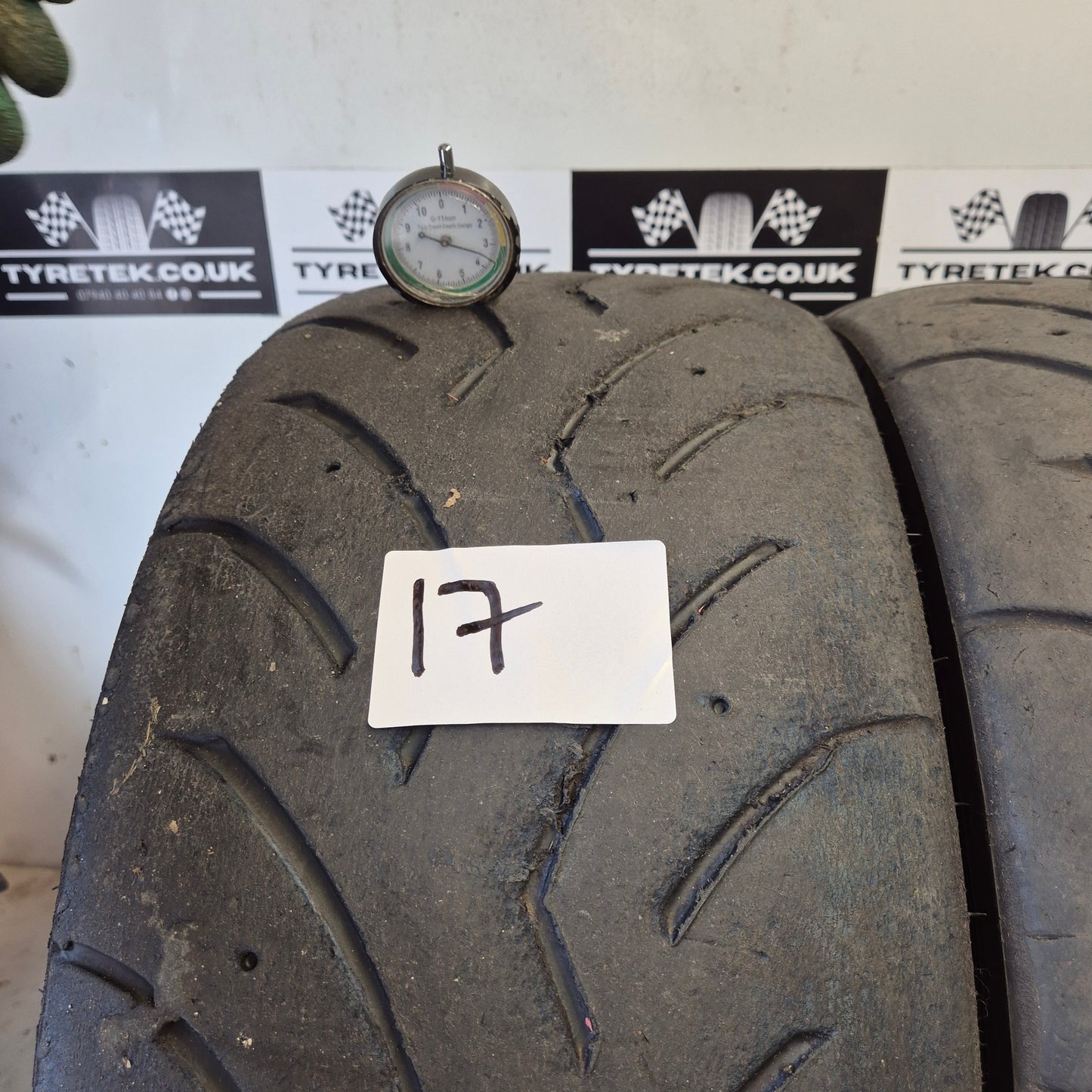 Dunlop 225/45/17 Direzza DZ03G Semi-Slick Racing Trackday/Race Tyres. Set 17