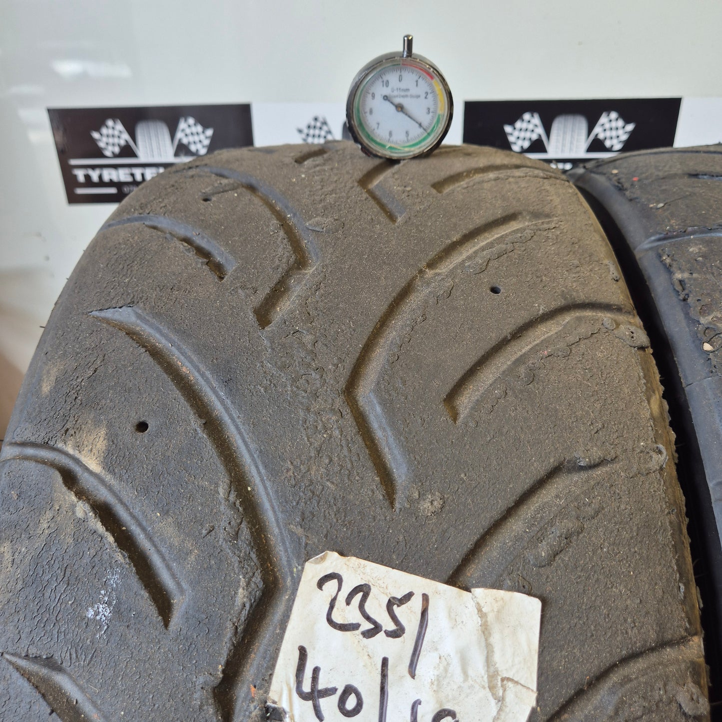 Dunlop Direzza DZ03G 235/40/18 Semi Slicks. (Pair)