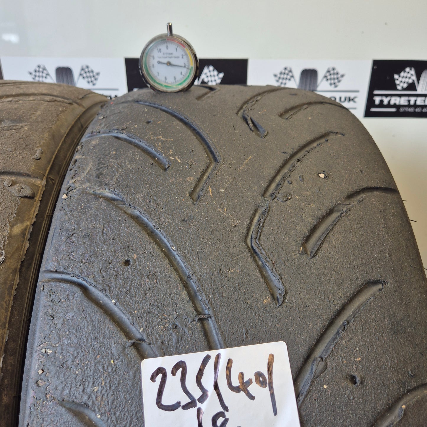 Dunlop Direzza DZ03G 235/40/18 Semi Slicks. (Pair)