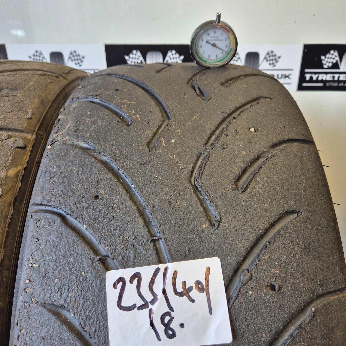 Dunlop Direzza DZ03G 235/40/18 Semi Slicks. (Pair)