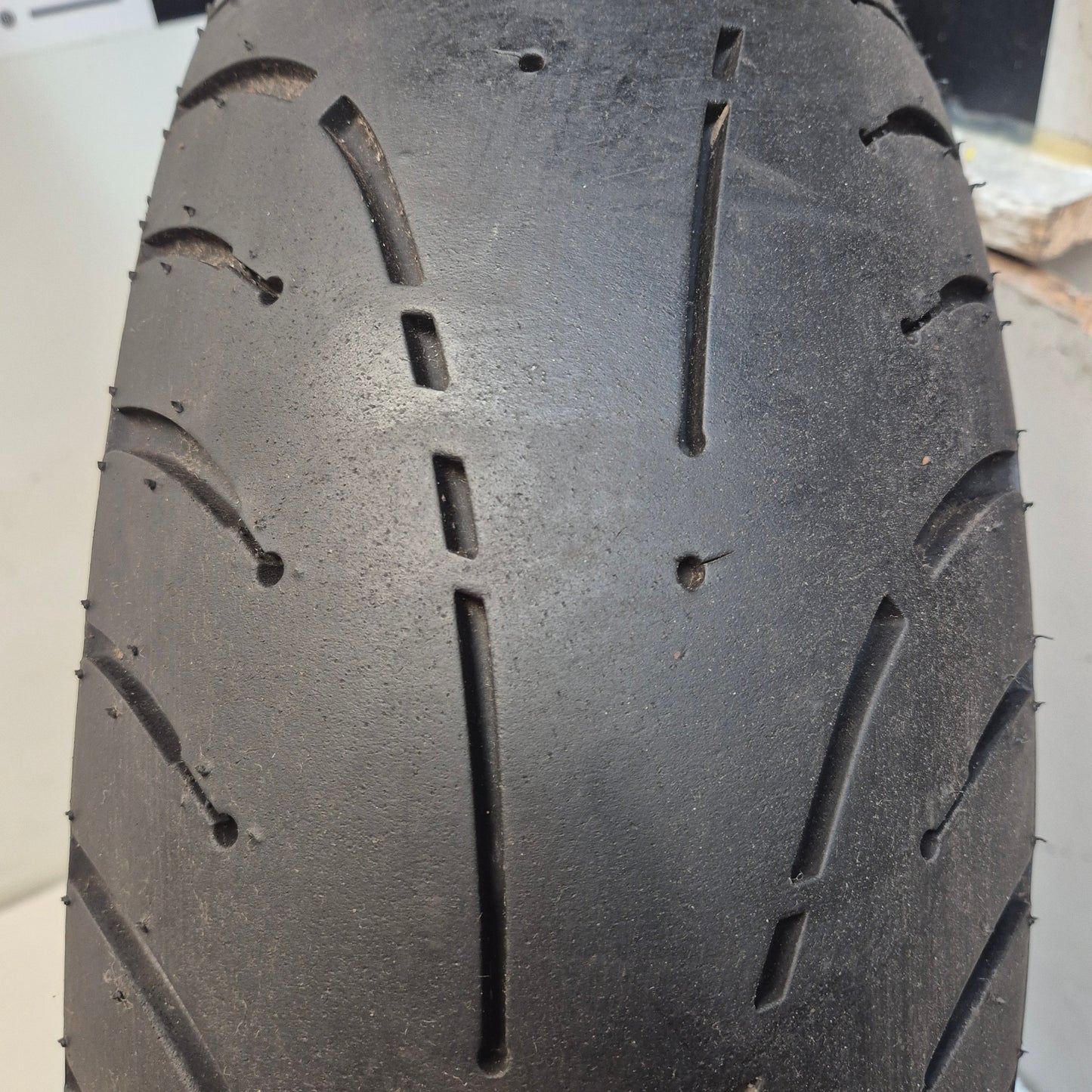 Dunlop 180/65B/16 D428