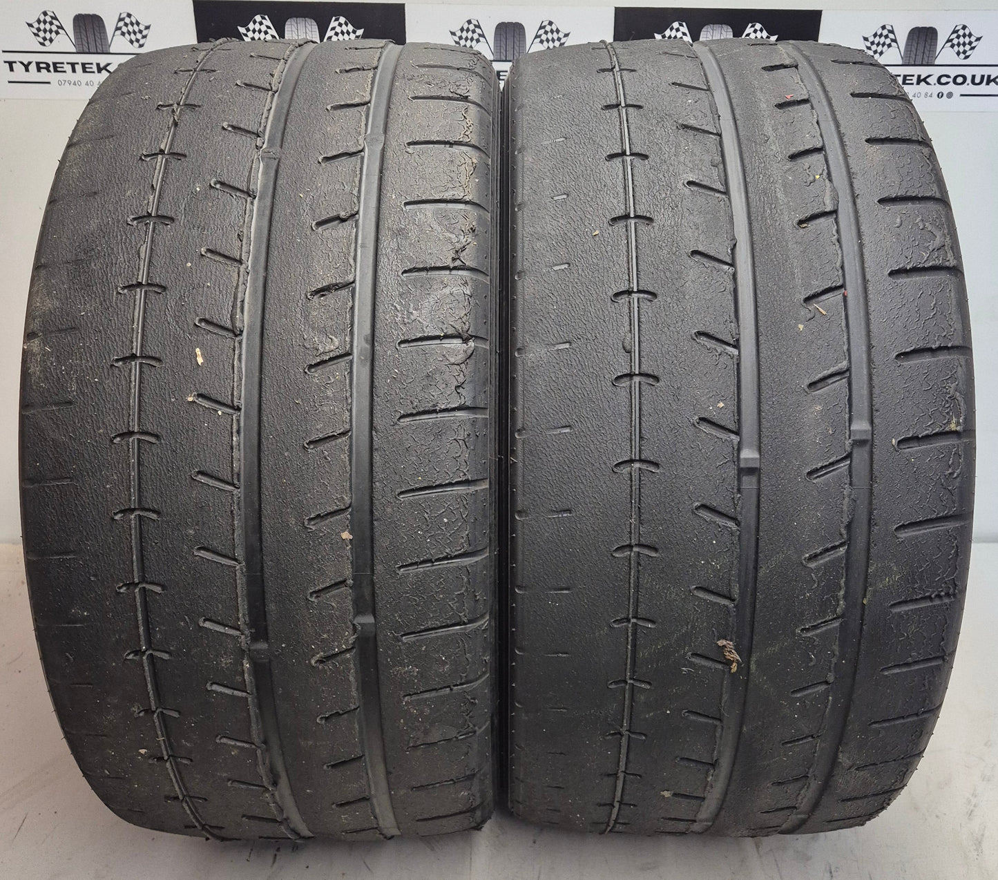 Yokohama A052 265/35/18 Trackday / Semi Slick Tyres