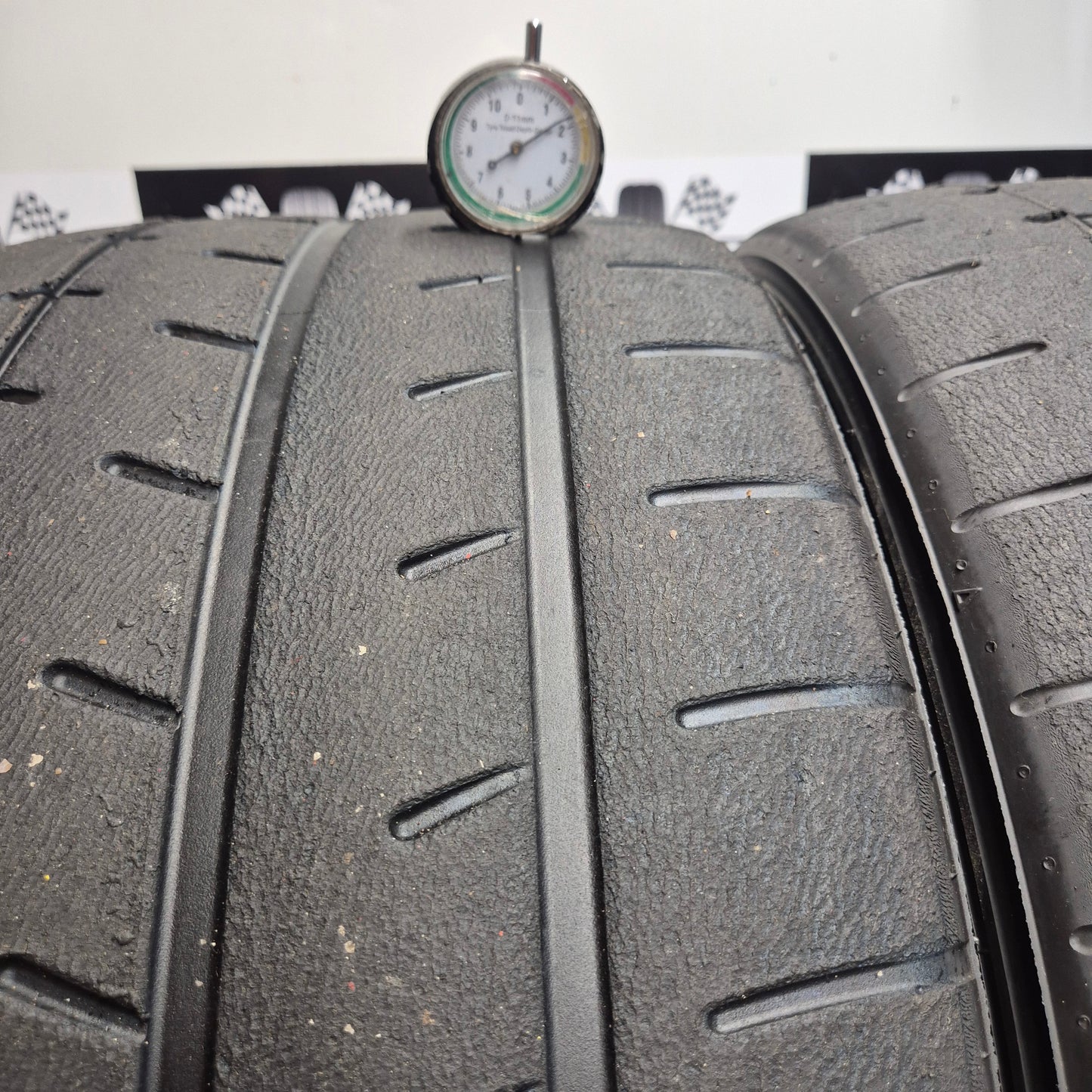 Yokohama A052 265/35/18 Trackday / Semi Slick Tyres