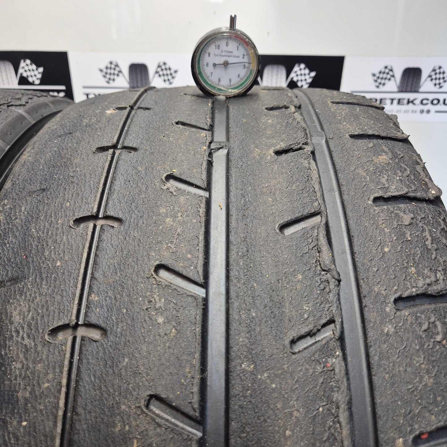 Yokohama A052 265/35/18 Trackday / Semi Slick Tyres