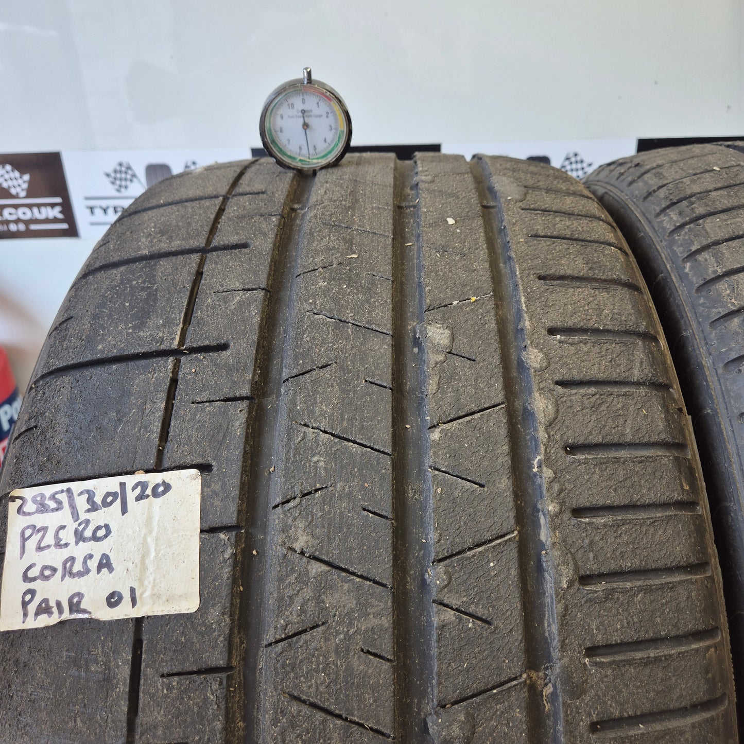 Pirelli P-Zero Corsa 285/30/20 Semi Slicks