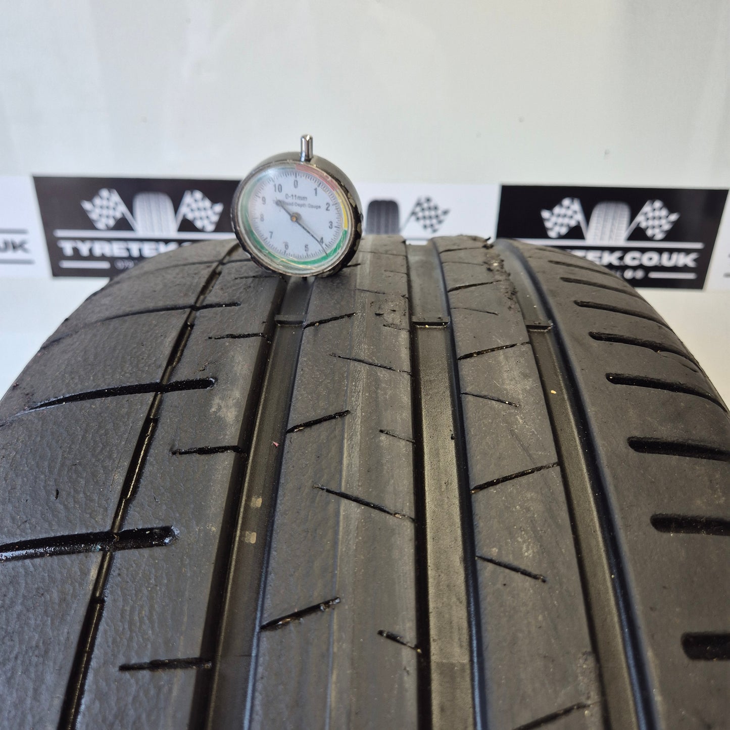 Pirelli P-Zero Corsa 275/35/19 Semi Slick