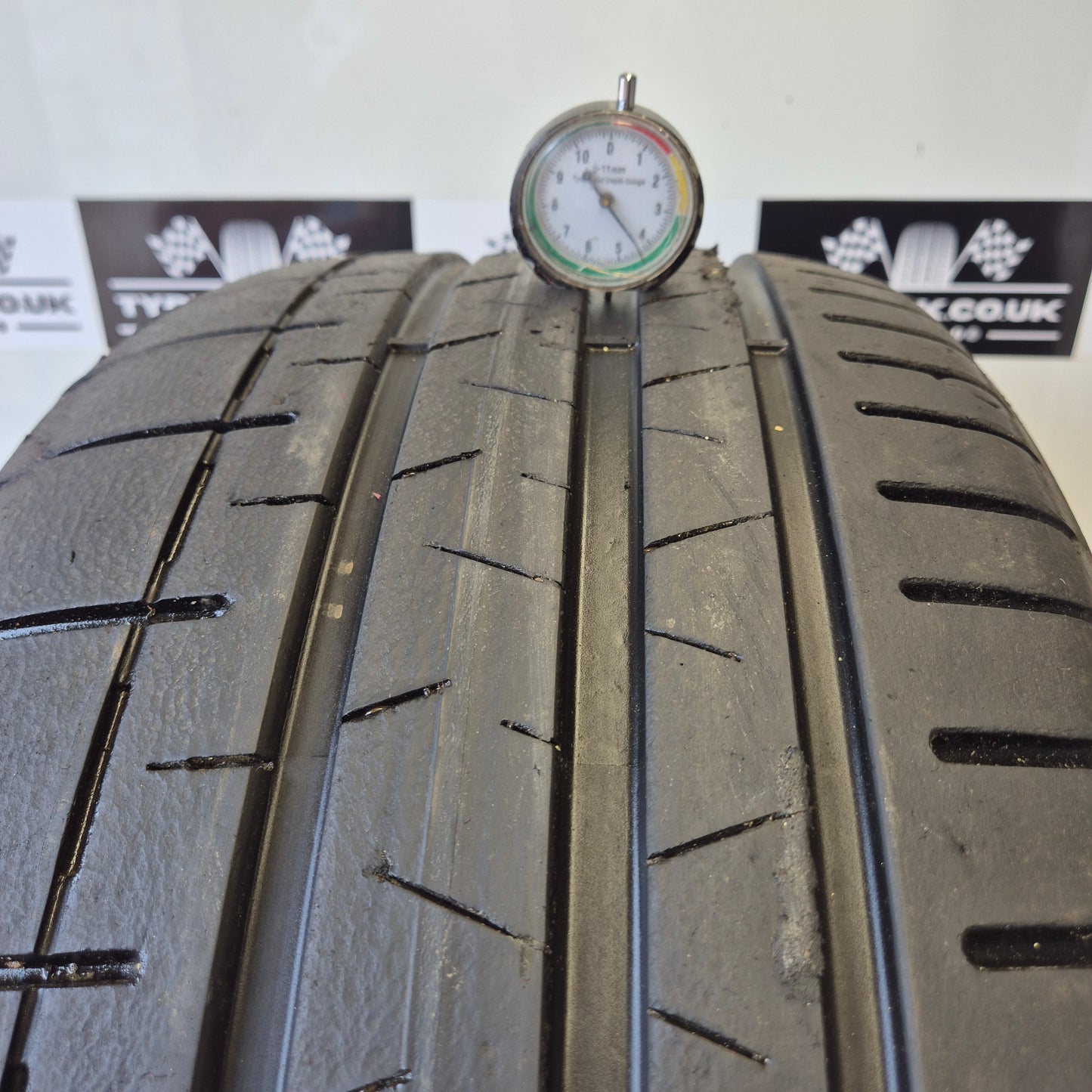 Pirelli P-Zero Corsa 275/35/19 Semi Slick