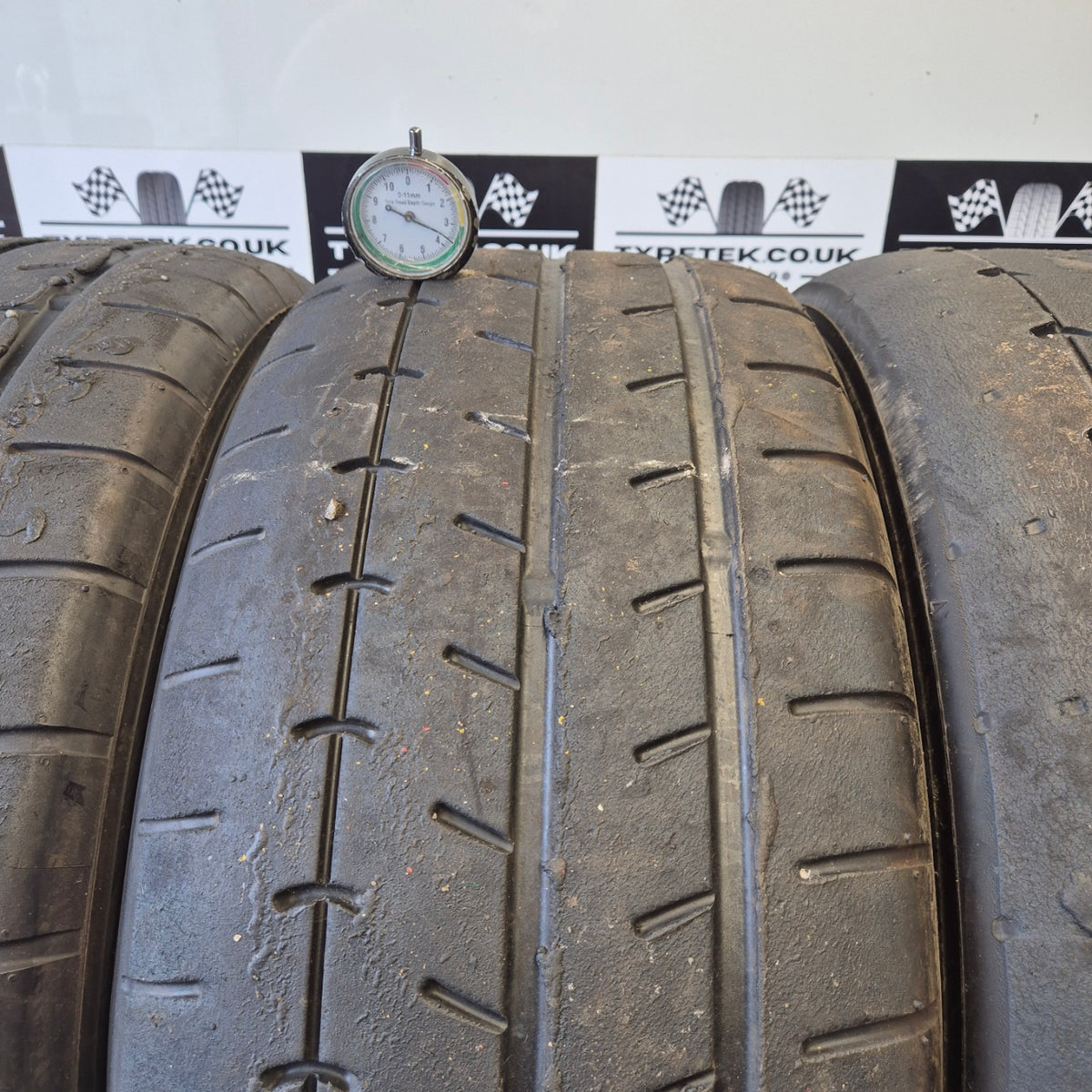 Yokohama A052 225/50/16 Trackday Semi Slick Tyres (Set of 4)